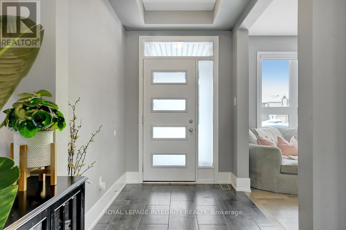 129 Reliance Ridge, Ottawa, Ontario  K2V 0R3 - Photo 2 - X12740142