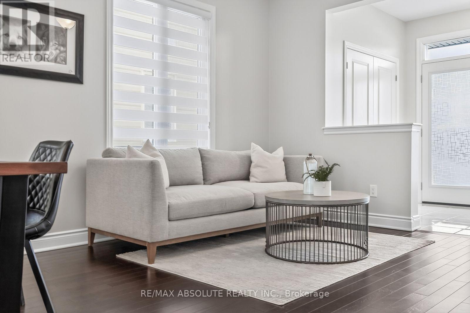 1008 Manege Street, Ottawa, Ontario  K2S 0Y7 - Photo 6 - X12740170