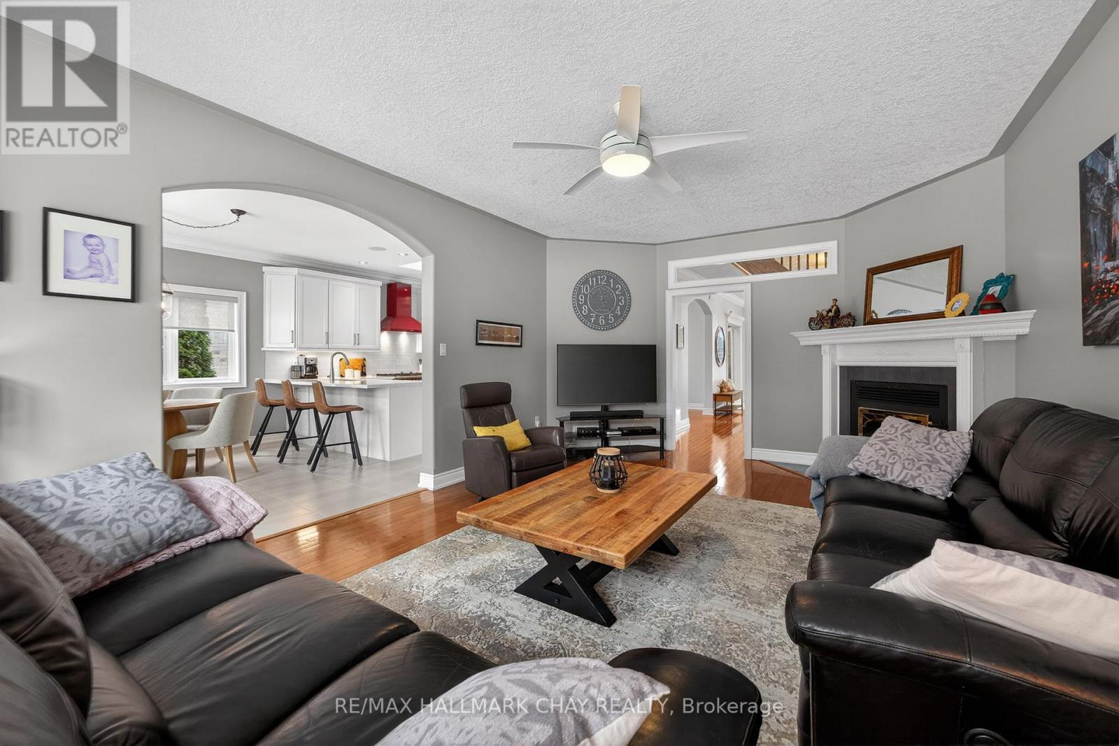 18 Cumming Drive, Barrie, Ontario  L4N 8H6 - Photo 11 - S12739934