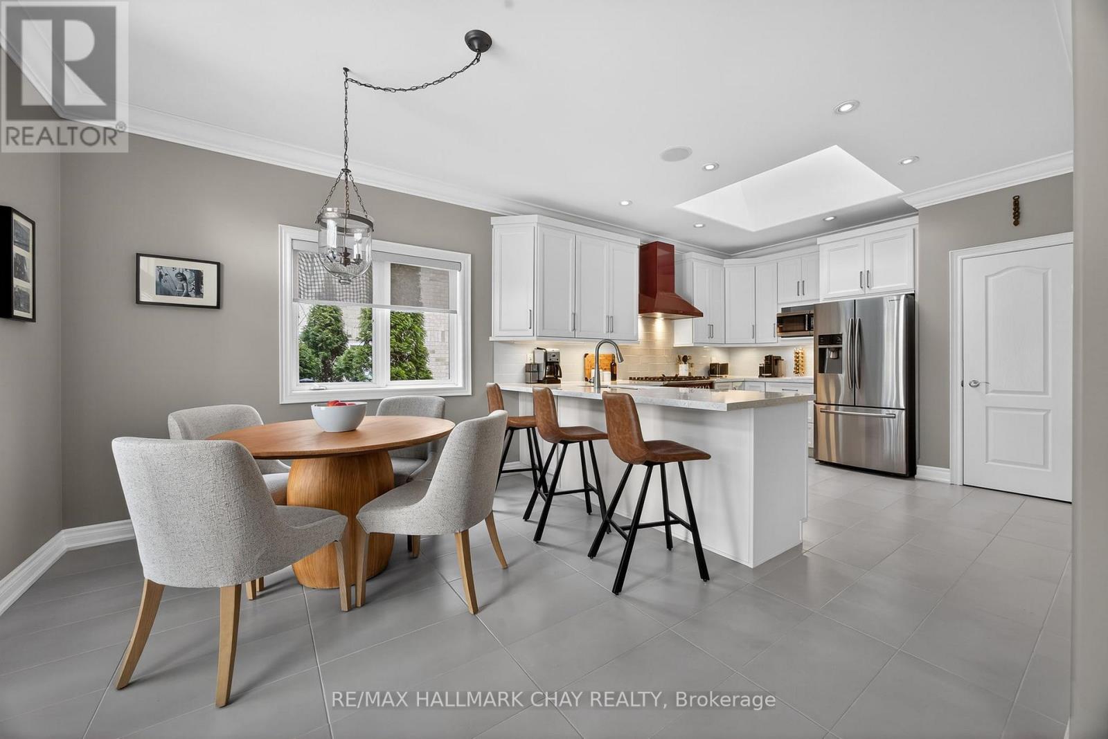 18 Cumming Drive, Barrie, Ontario  L4N 8H6 - Photo 6 - S12739934