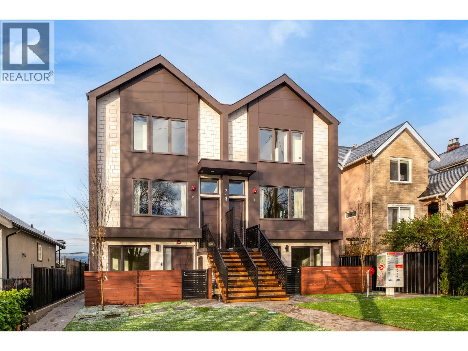 4 2667 E Pender Street, Vancouver, British Columbia V5K 2B6 - Photo 1 - R3084603