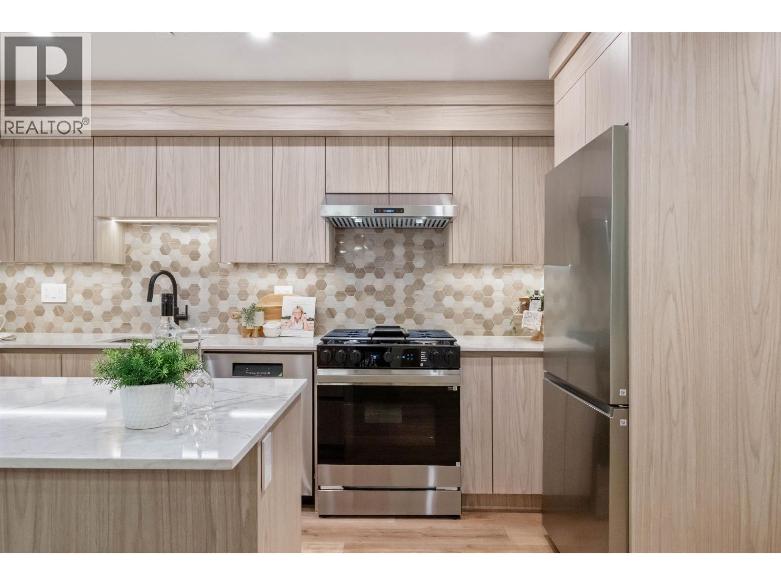 4 2667 E Pender Street, Vancouver, British Columbia V5K 2B6 - Photo 13 - R3084603