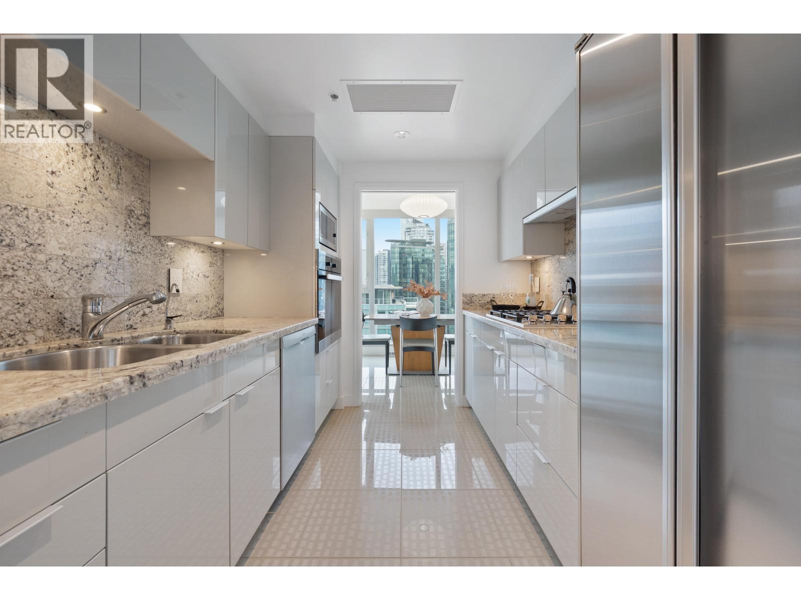 2102 590 Nicola Street, Vancouver, British Columbia  V6G 3J8 - Photo 11 - R3084614