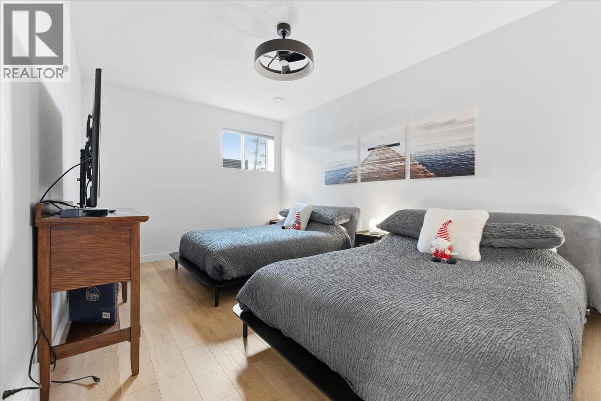 3410 Lakeshore Road Ne, Salmon Arm, British Columbia  V1E 3N4 - Photo 38 - 10373201