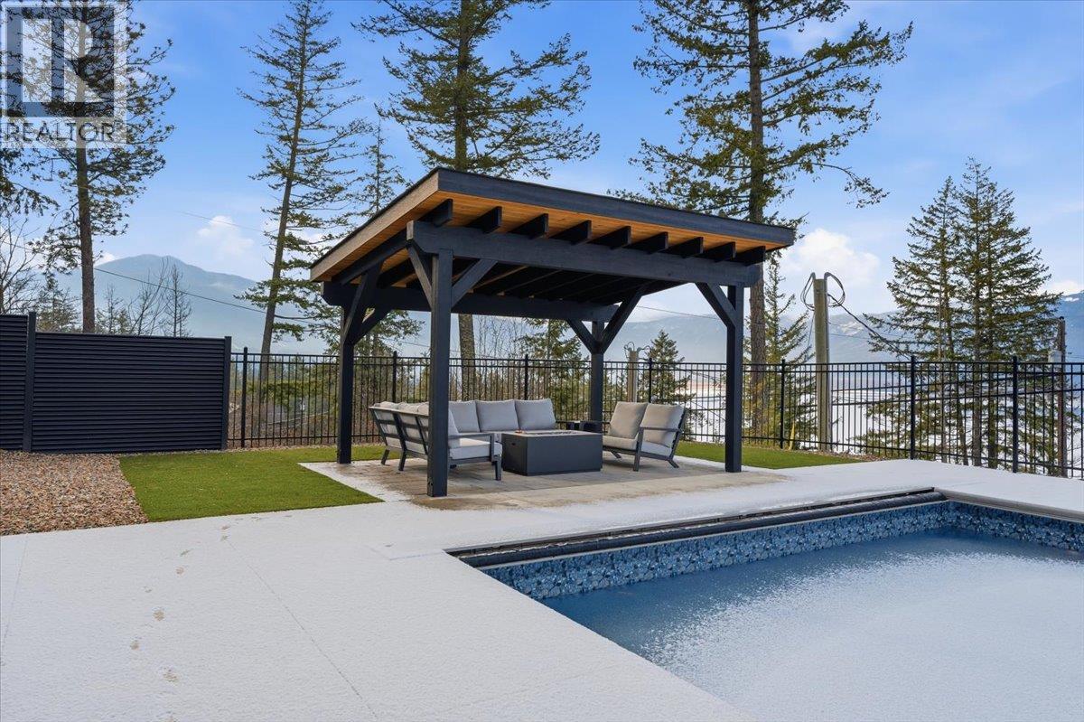 3410 Lakeshore Road Ne, Salmon Arm, British Columbia  V1E 3N4 - Photo 44 - 10373201