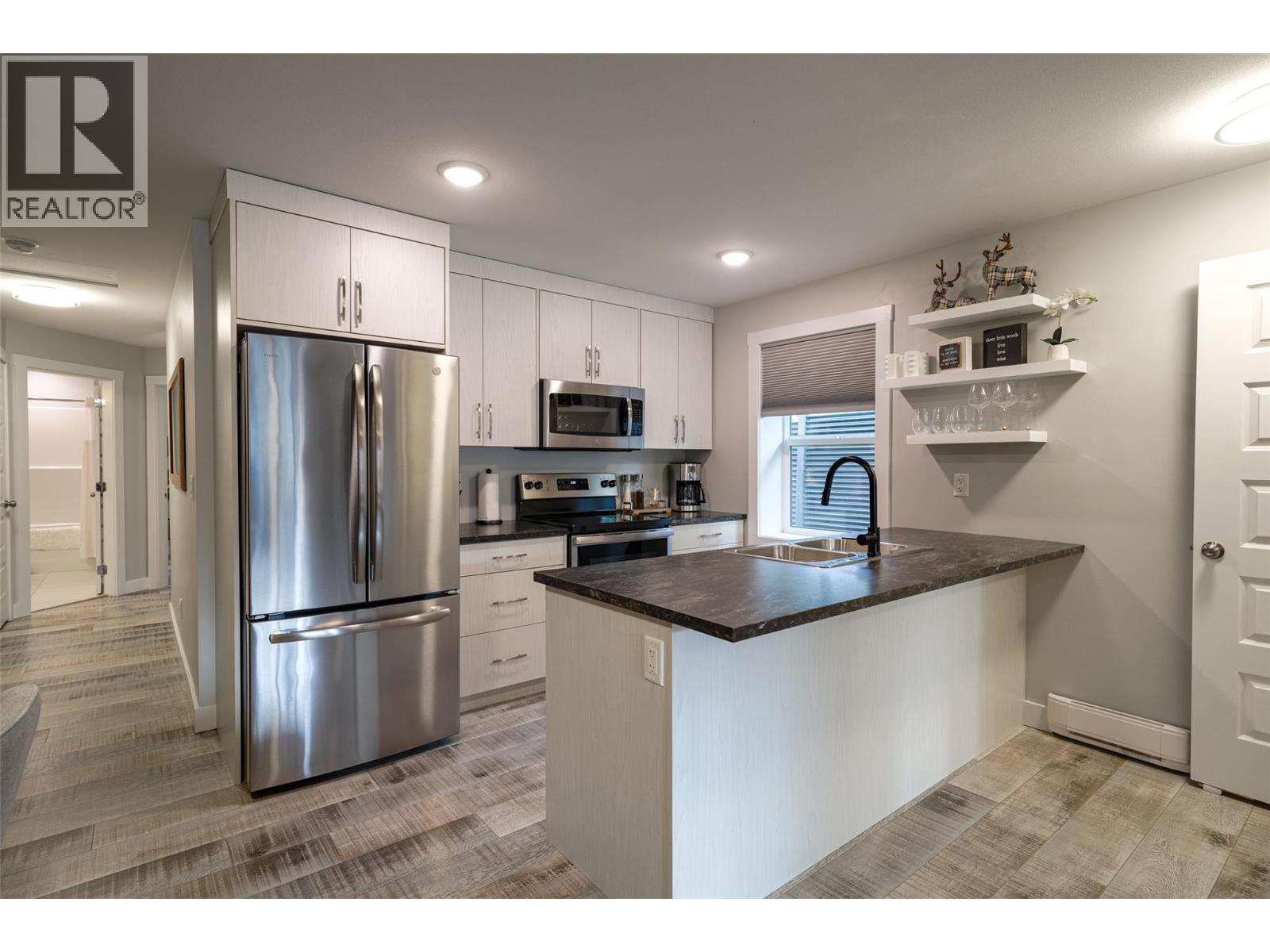 3410 Lakeshore Road Ne, Salmon Arm, British Columbia  V1E 3N4 - Photo 53 - 10373201