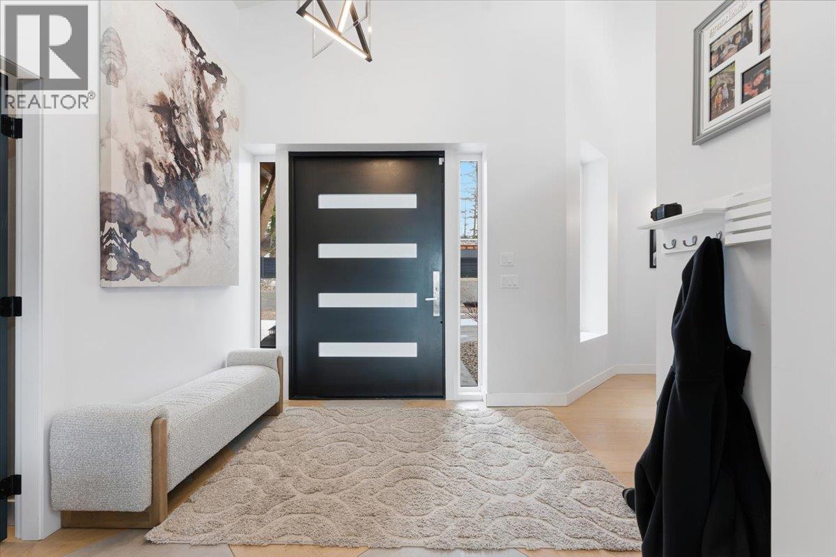 3410 Lakeshore Road Ne, Salmon Arm, British Columbia  V1E 3N4 - Photo 7 - 10373201