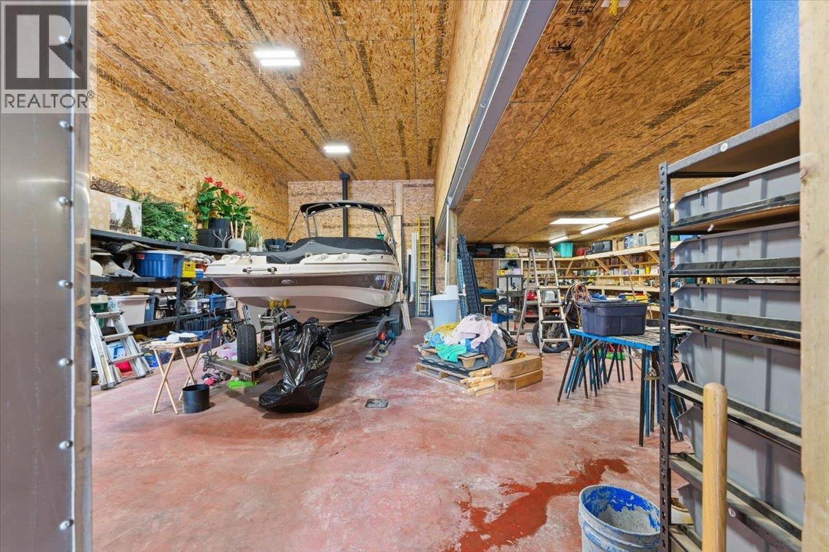 3410 Lakeshore Road Ne, Salmon Arm, British Columbia  V1E 3N4 - Photo 71 - 10373201