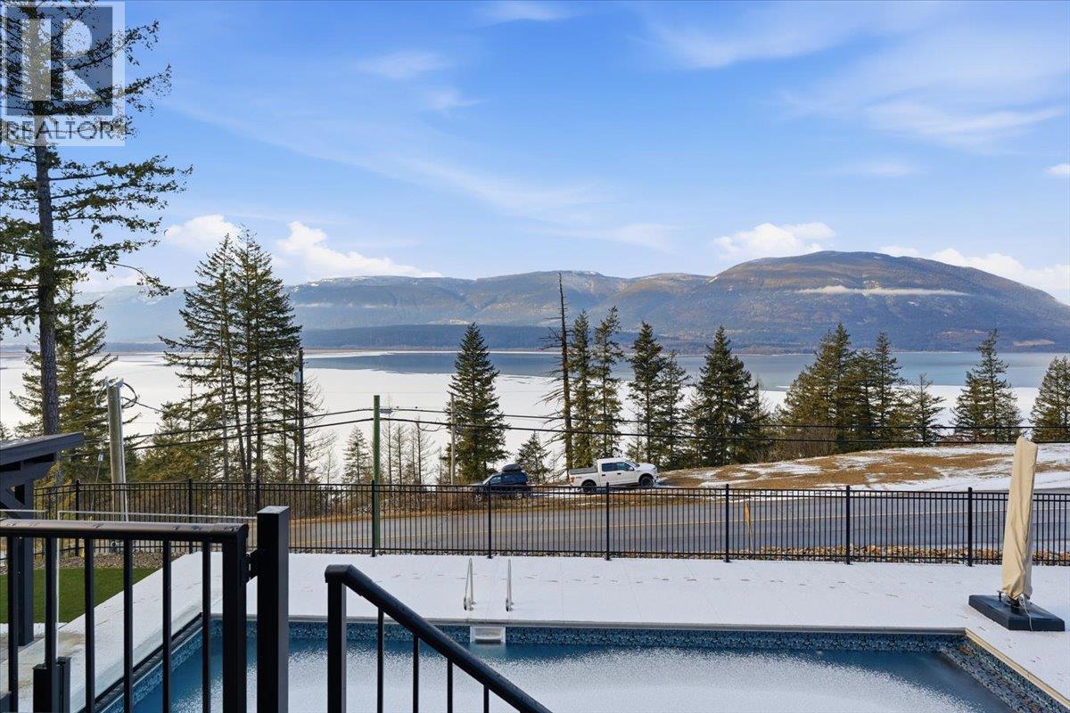 3410 Lakeshore Road Ne, Salmon Arm, British Columbia  V1E 3N4 - Photo 80 - 10373201