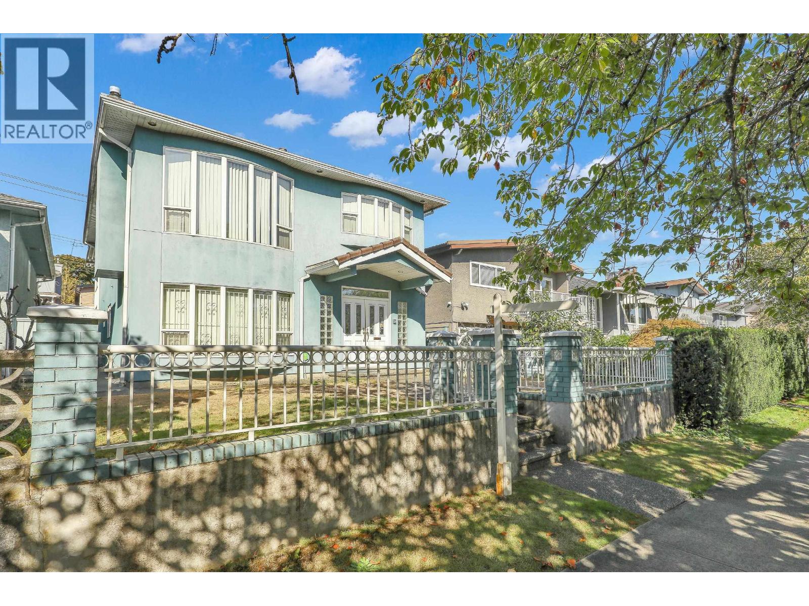 1257 E 60th Avenue, Vancouver, British Columbia V5X 2A6 - Photo 3 - R3084623