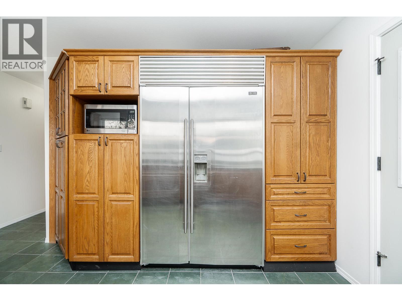 1415 Cornell Avenue, Coquitlam, British Columbia  V3J 2Z8 - Photo 9 - R3084636