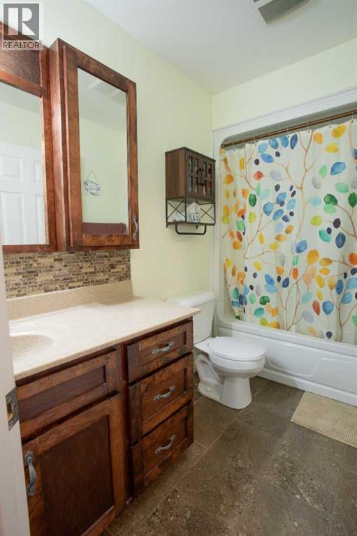 2 Black Spruce Drive, High Level, Alberta  T0H 1Z0 - Photo 16 - A2274355