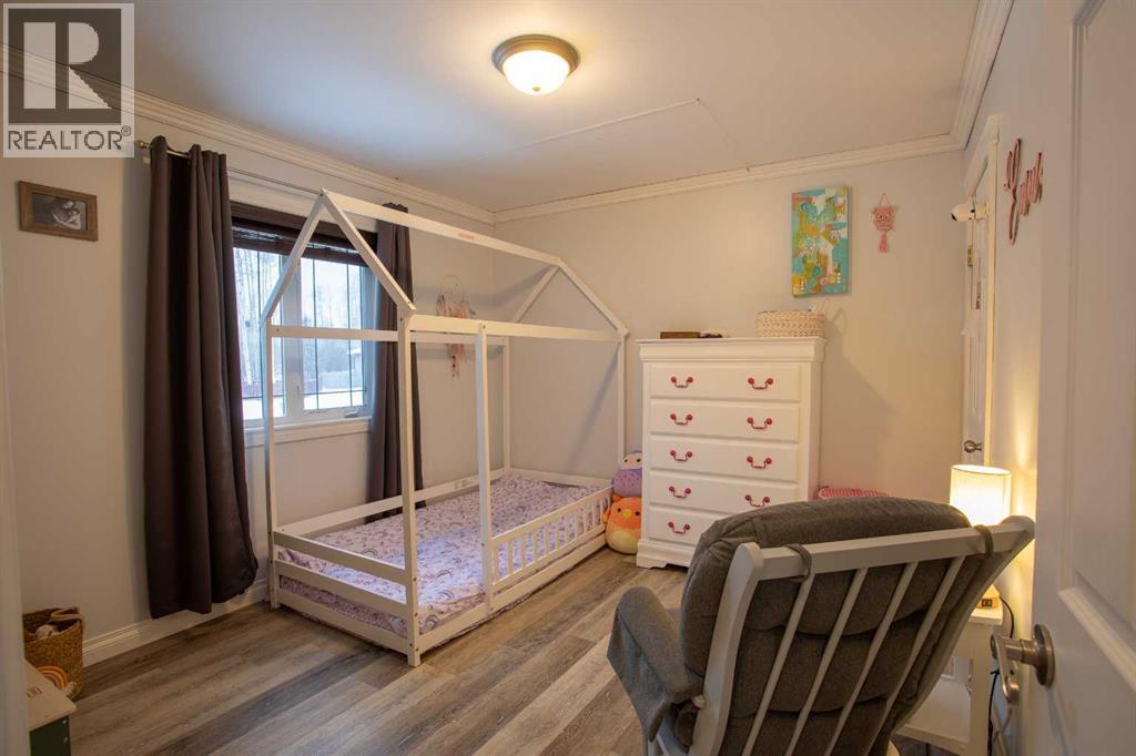 2 Black Spruce Drive, High Level, Alberta  T0H 1Z0 - Photo 15 - A2274355