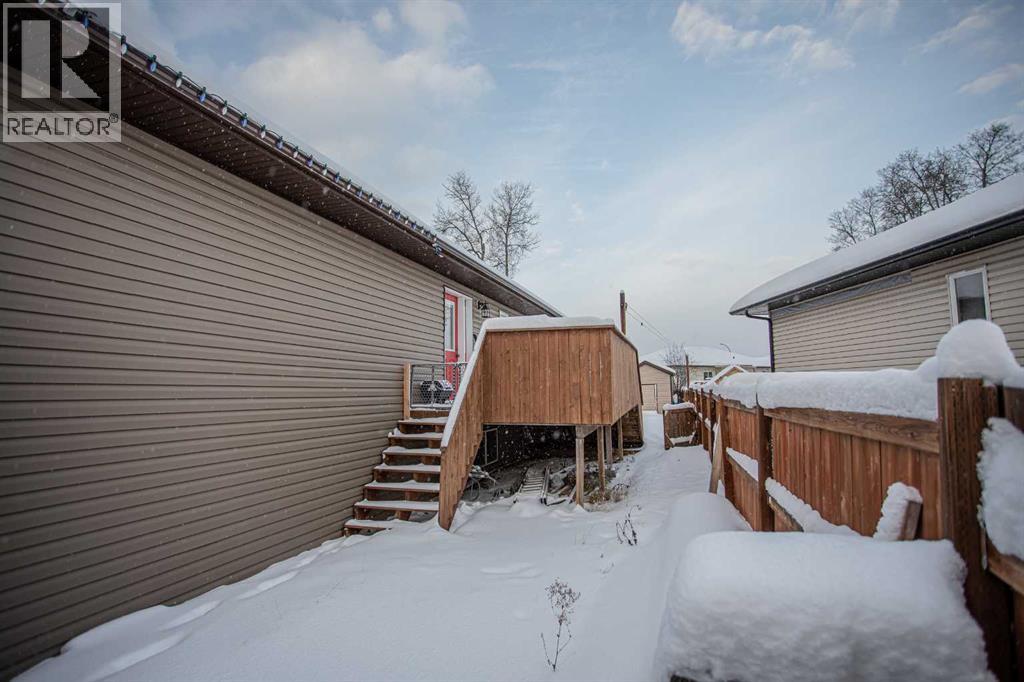 2 Black Spruce Drive, High Level, Alberta  T0H 1Z0 - Photo 38 - A2274355