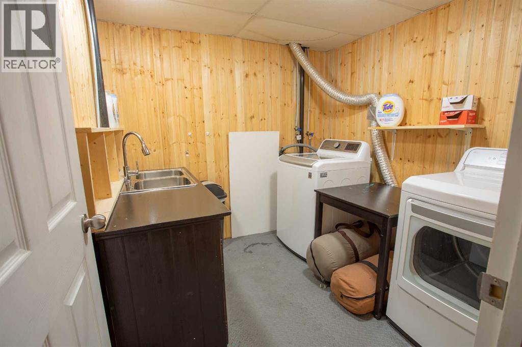 2 Black Spruce Drive, High Level, Alberta  T0H 1Z0 - Photo 36 - A2274355