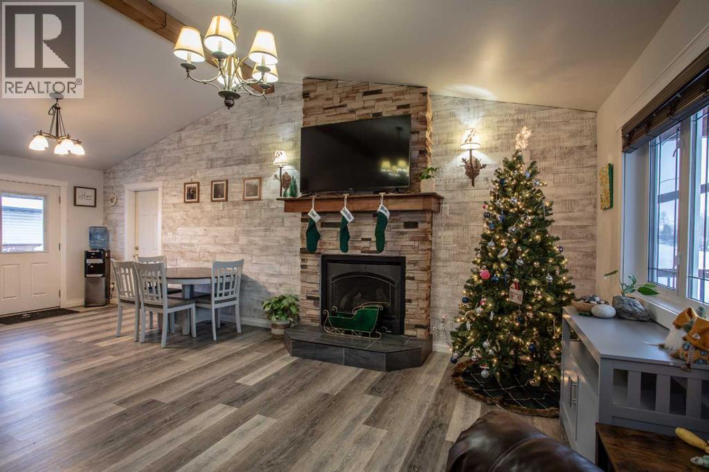 2 Black Spruce Drive, High Level, Alberta  T0H 1Z0 - Photo 7 - A2274355