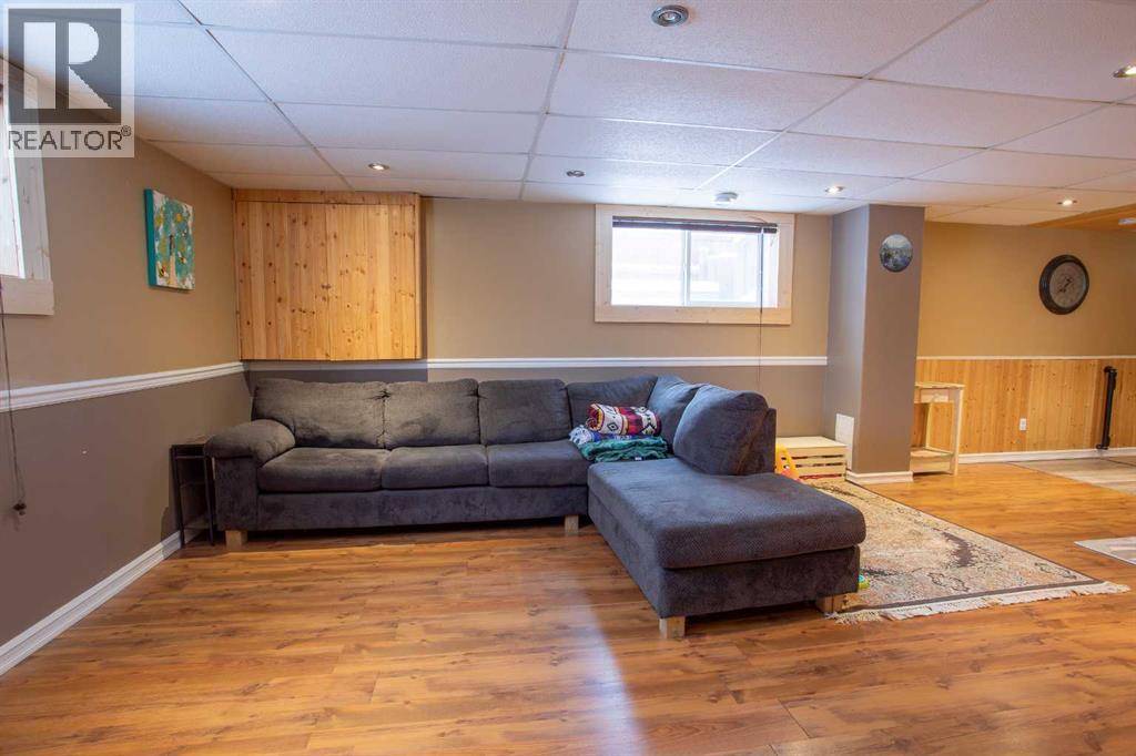 2 Black Spruce Drive, High Level, Alberta  T0H 1Z0 - Photo 31 - A2274355