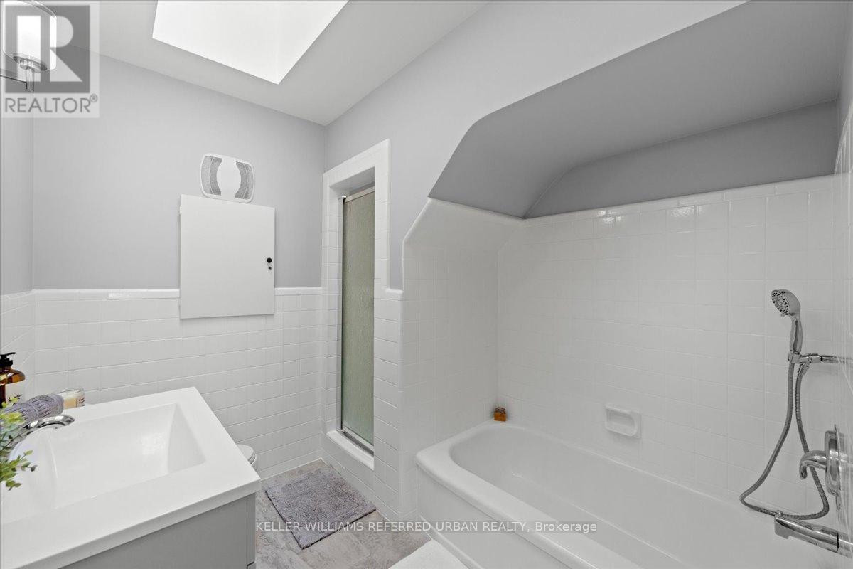 74 Elmhurst Avenue, Toronto, Ontario  M2N 1R6 - Photo 29 - C12740150