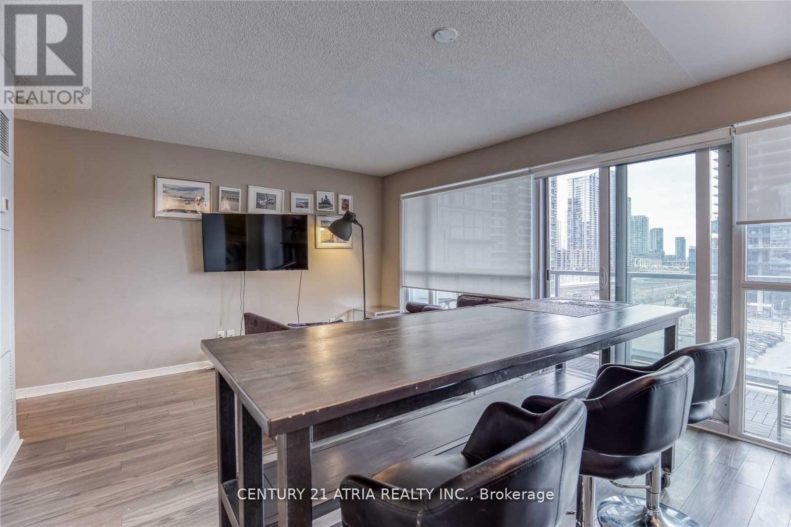 616 - 352 Front Street W, Toronto, Ontario  M5V 0K3 - Photo 2 - C12740172