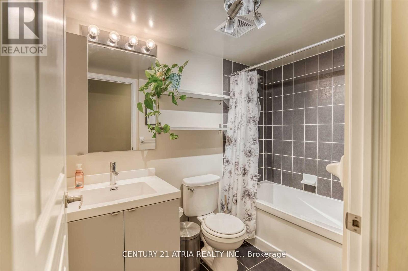 616 - 352 Front Street W, Toronto, Ontario  M5V 0K3 - Photo 5 - C12740172