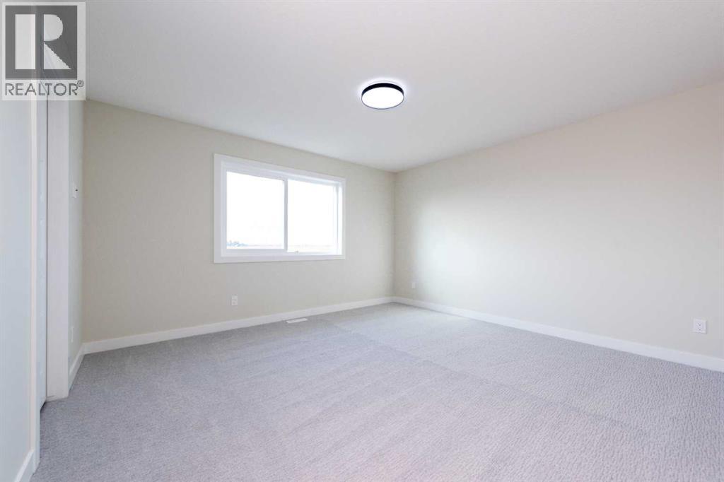 35 Waterford Street, Chestermere, Alberta  T1X 2Z6 - Photo 16 - A2270297