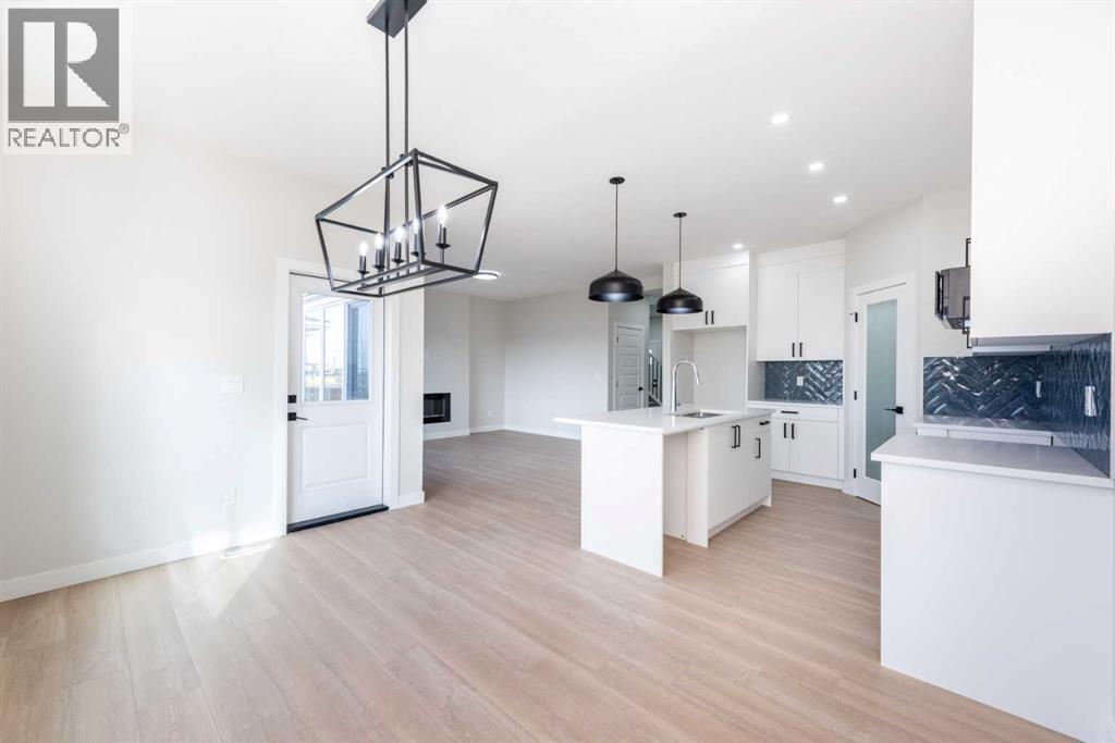 35 Waterford Street, Chestermere, Alberta  T1X 2Z6 - Photo 5 - A2270297