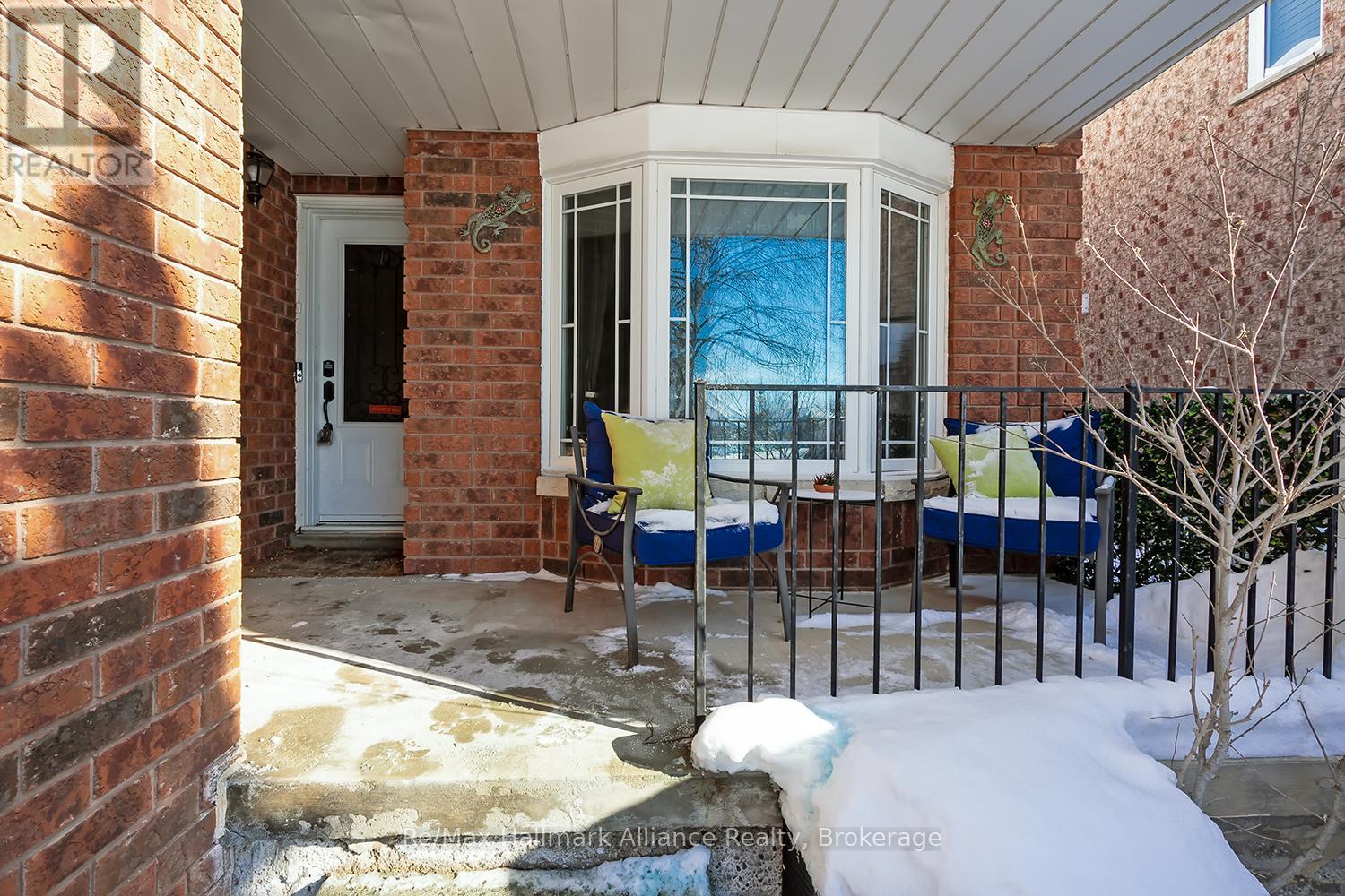 2411 East Gate Crescent, Oakville, Ontario  L6H 6L1 - Photo 5 - W12740002