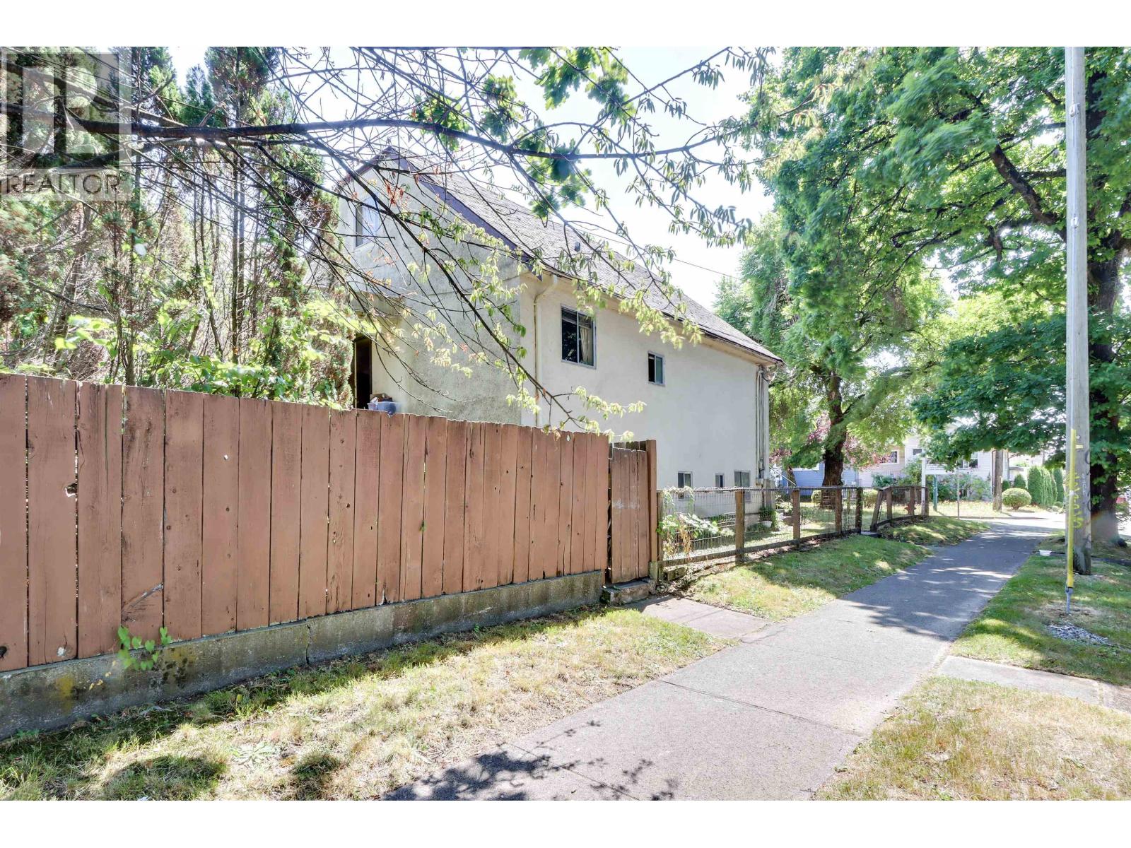 2305 Turner Street, Vancouver, British Columbia  V5L 2A6 - Photo 10 - R3029301