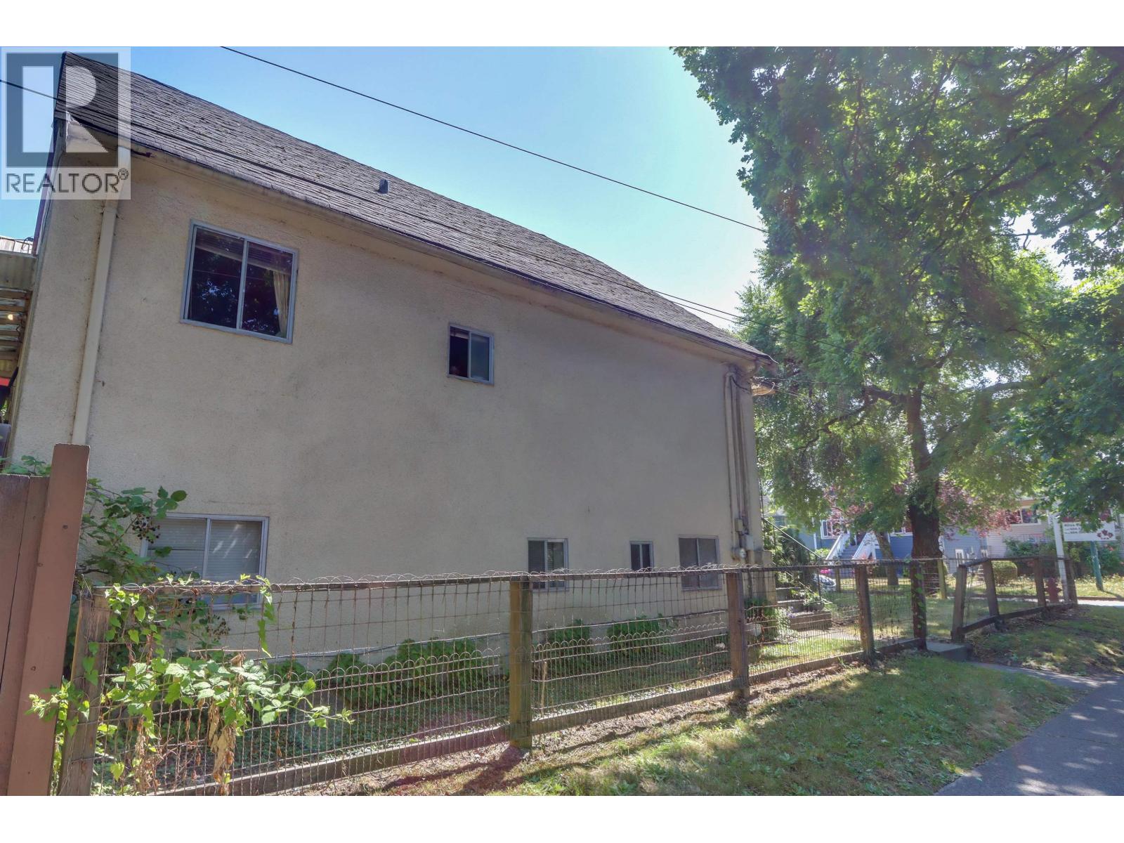 2305 Turner Street, Vancouver, British Columbia  V5L 2A6 - Photo 9 - R3029301