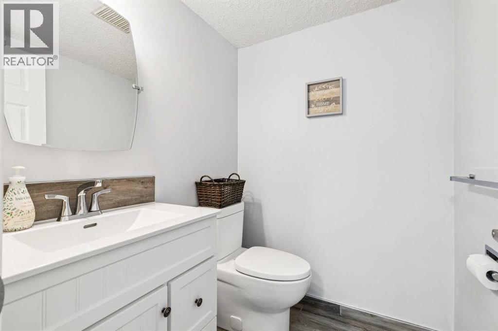 205 Acacia Drive Se, Airdrie, Alberta  T4B 1G6 - Photo 12 - A2282191