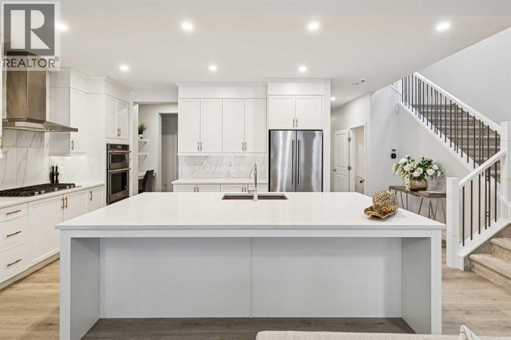 153 Edith Villas Nw, Calgary, Alberta  T3R 1Y8 - Photo 8 - A2282478