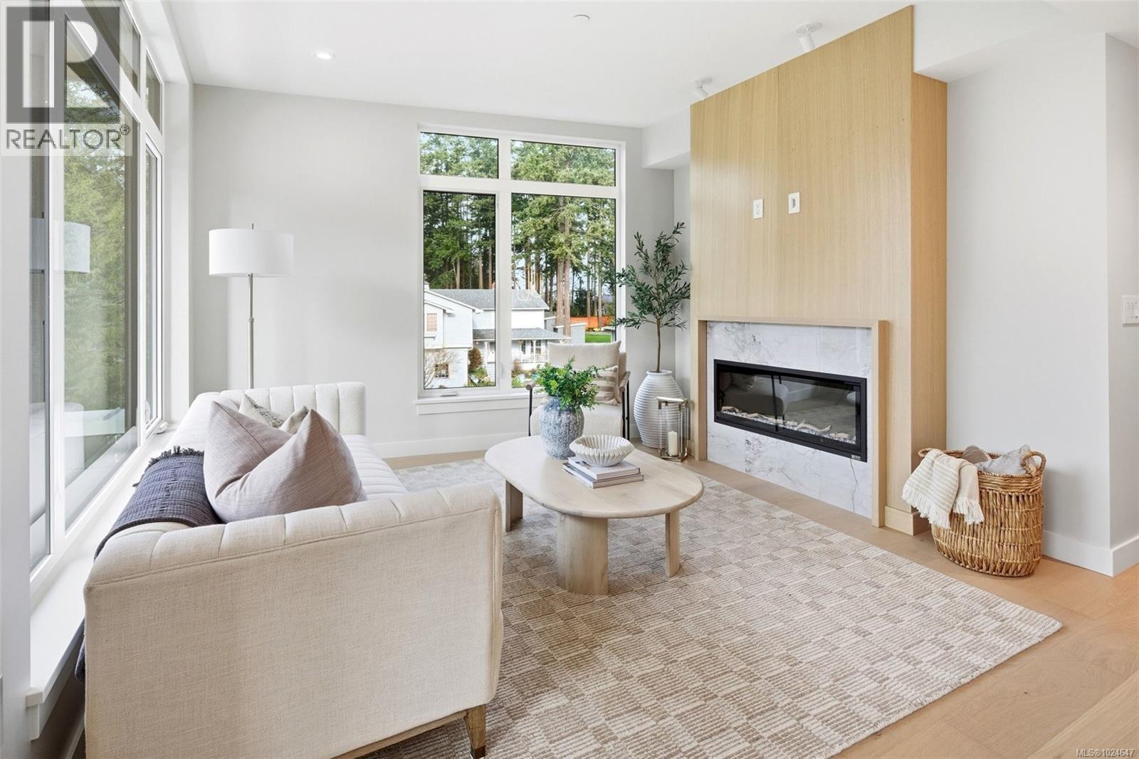 306 5229 Cordova Bay Rd, Saanich, British Columbia V8Y 2L1 - Photo 10 - 1024647