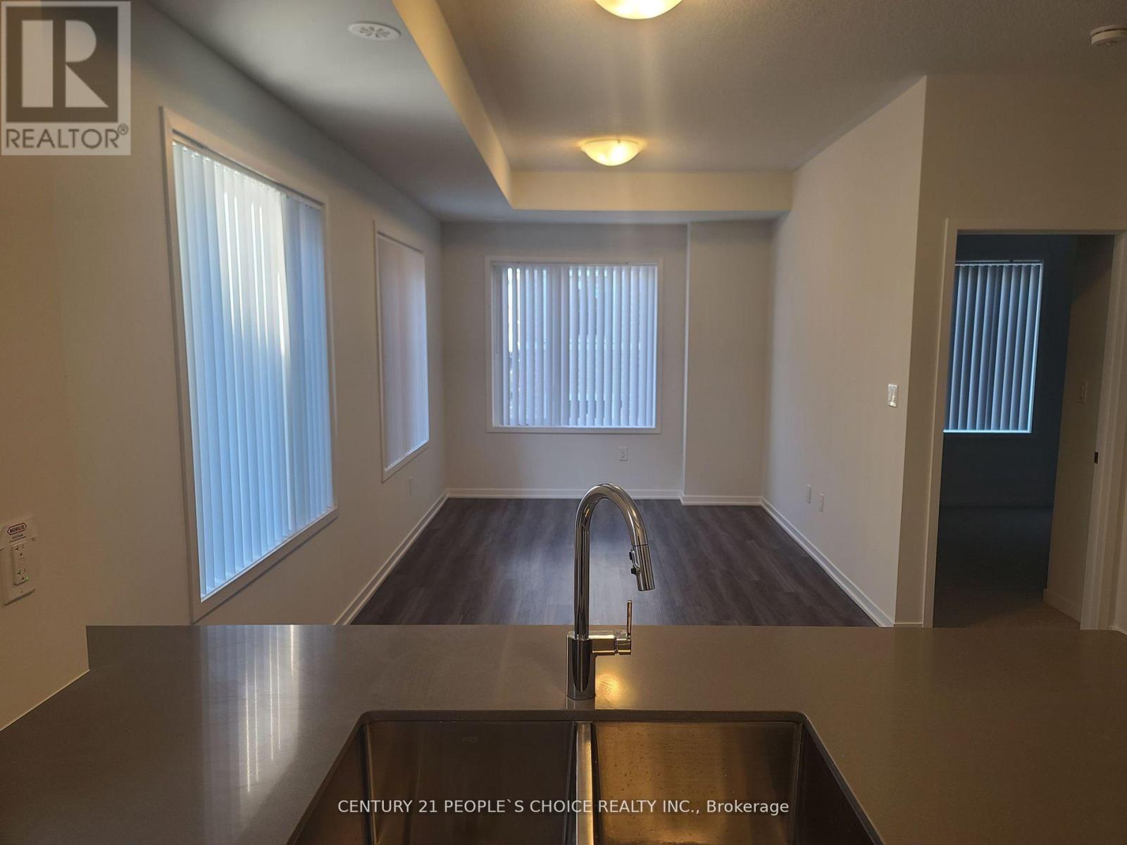 183 - 151 Honeycrisp Crescent, Vaughan, Ontario  L4K 0N7 - Photo 3 - N12740160