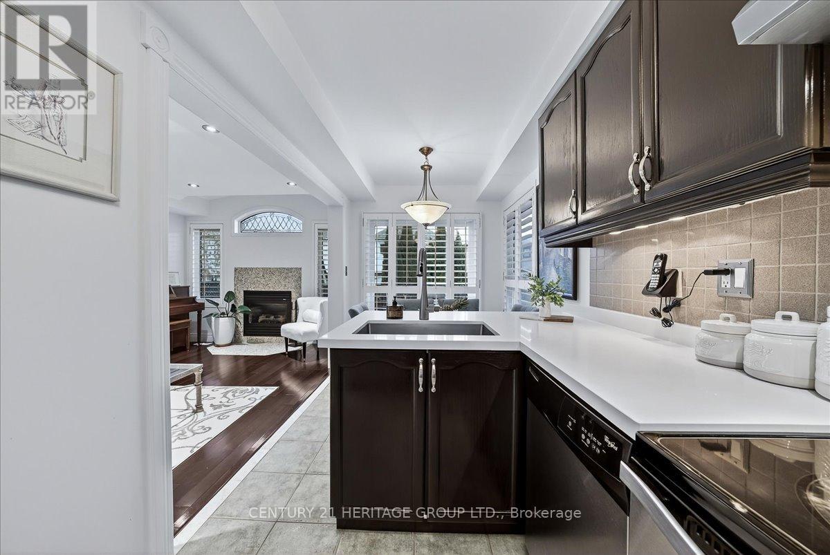 23 Long Point Drive, Richmond Hill, Ontario  L4E 3W9 - Photo 17 - N12740178