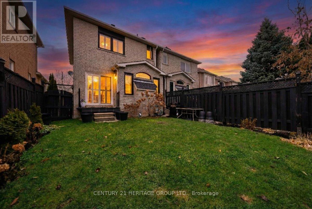 23 Long Point Drive, Richmond Hill, Ontario  L4E 3W9 - Photo 34 - N12740178