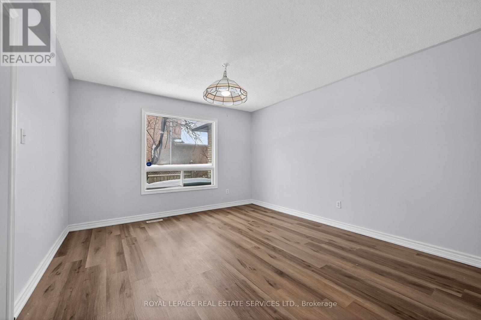 104 Inverhuron Trail, Oakville, Ontario  L6H 5Z4 - Photo 8 - W12629394