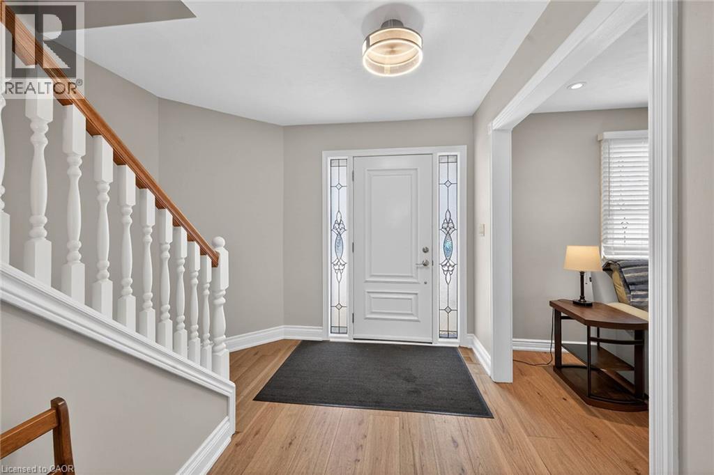 28 Buchanan Drive, Caledonia, Ontario  N3W 1H1 - Photo 7 - 40801727