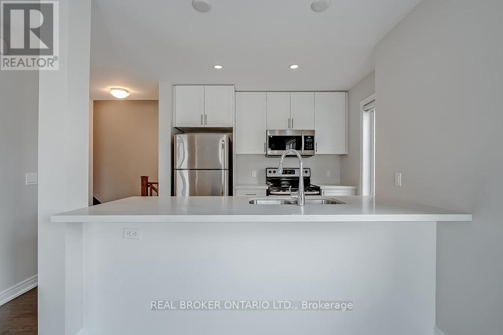 2305 Natasha Circle, Oakville, Ontario  L6M 1P2 - Photo 11 - W12740174