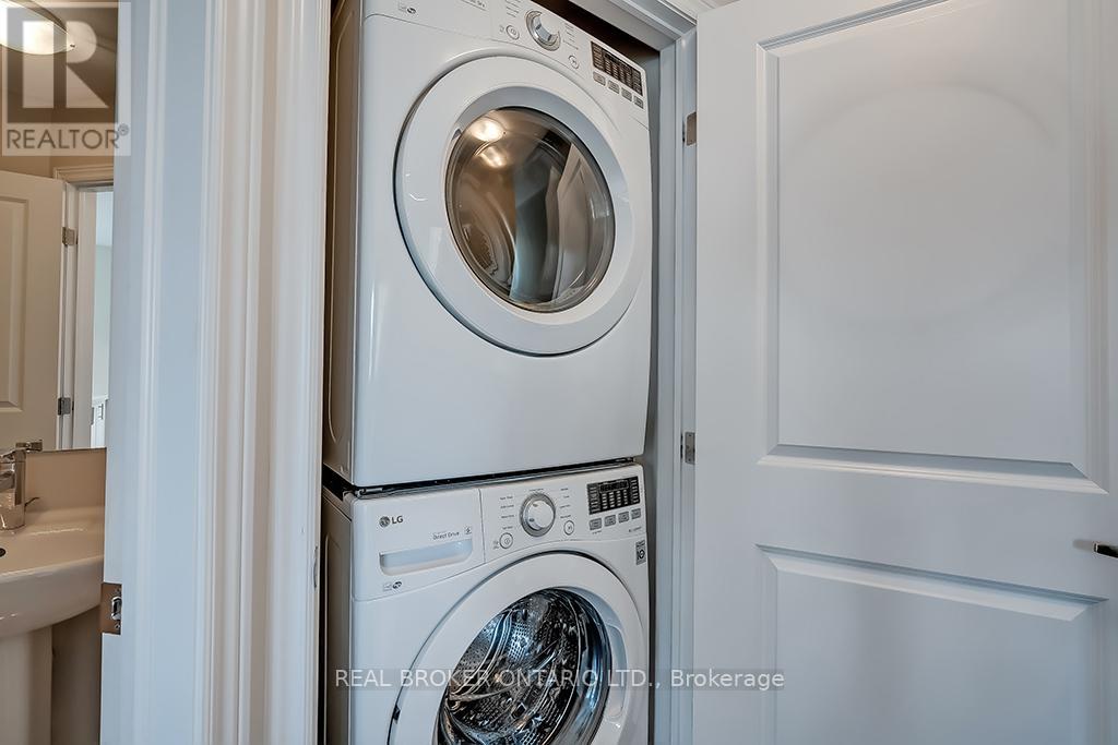 2305 Natasha Circle, Oakville, Ontario  L6M 1P2 - Photo 25 - W12740174