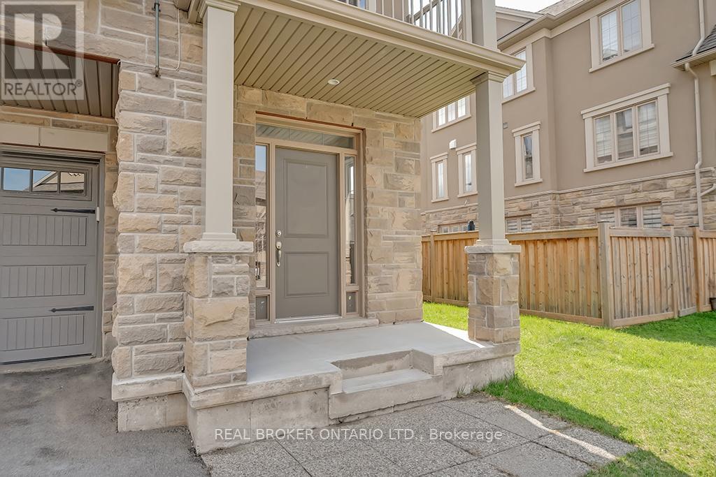 2305 Natasha Circle, Oakville, Ontario  L6M 1P2 - Photo 3 - W12740174