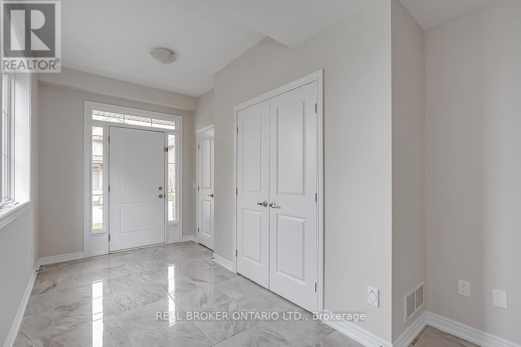 2305 Natasha Circle, Oakville, Ontario  L6M 1P2 - Photo 6 - W12740174