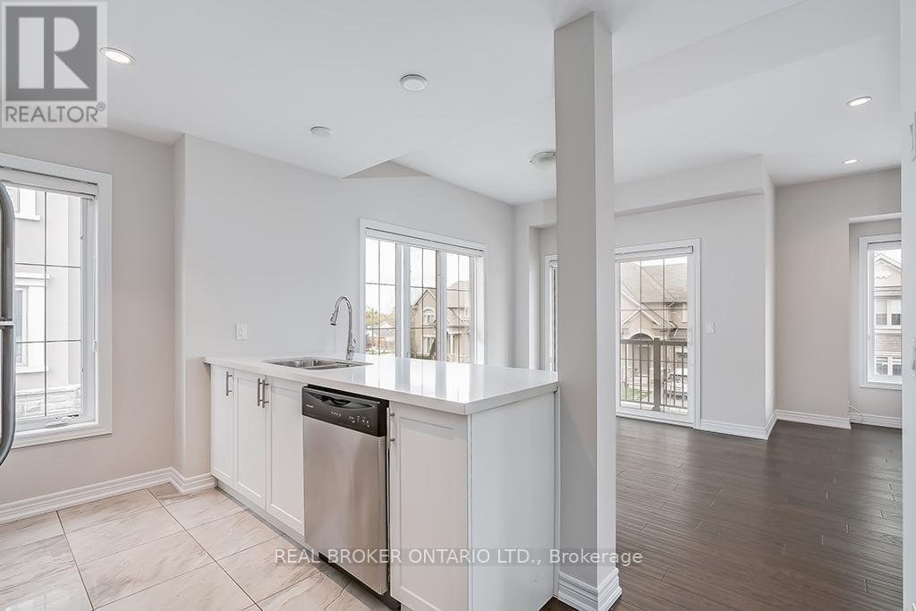 2305 Natasha Circle, Oakville, Ontario  L6M 1P2 - Photo 8 - W12740174