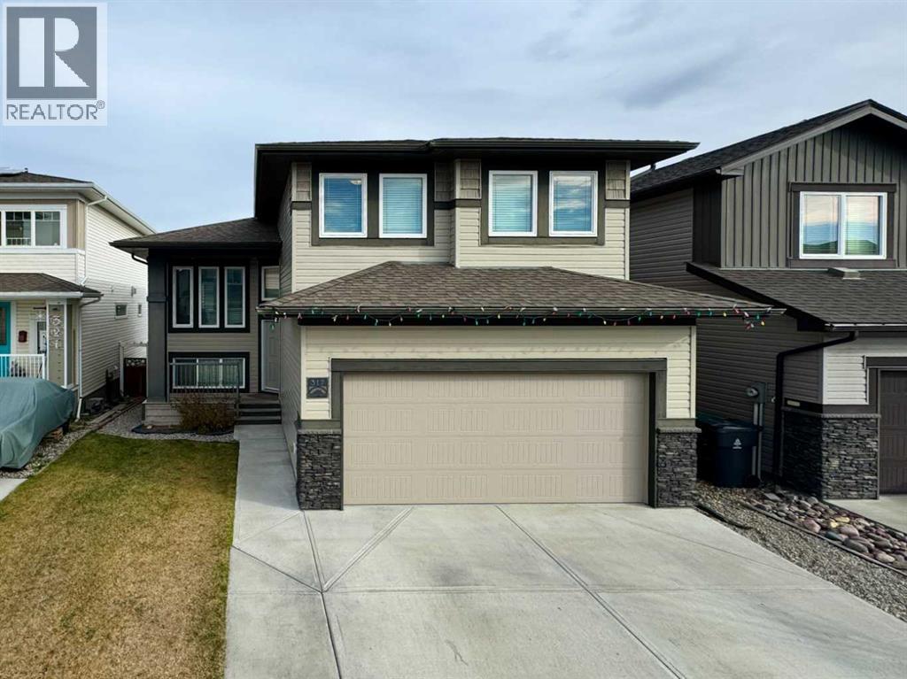 317 Moonlight Way W, Lethbridge, Alberta