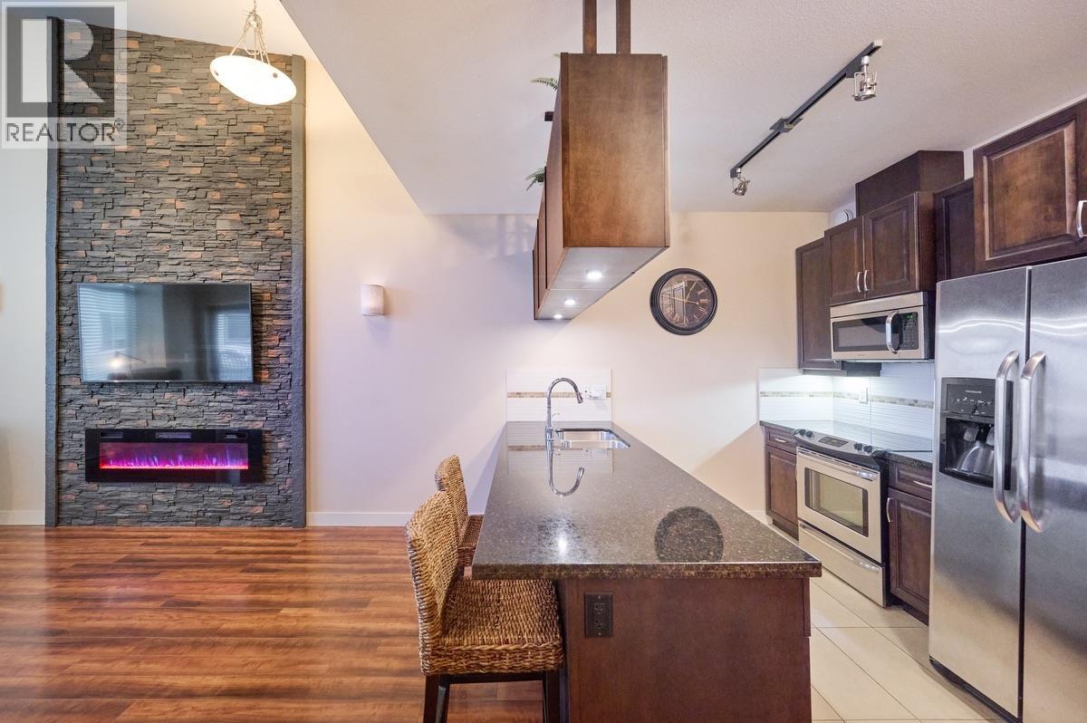 418 11935 BURNETT STREET, Maple Ridge, British Columbia