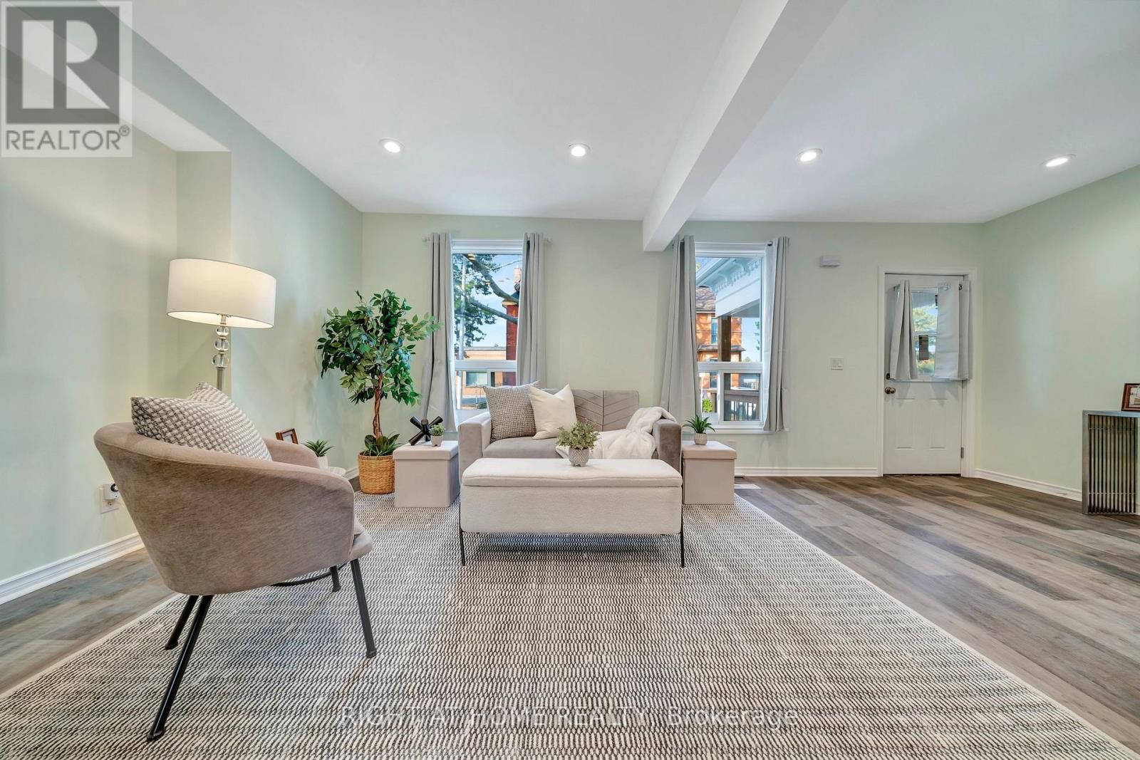 Main - 228 Mary Street, Hamilton, Ontario  L8L 4W1 - Photo 6 - X12740112