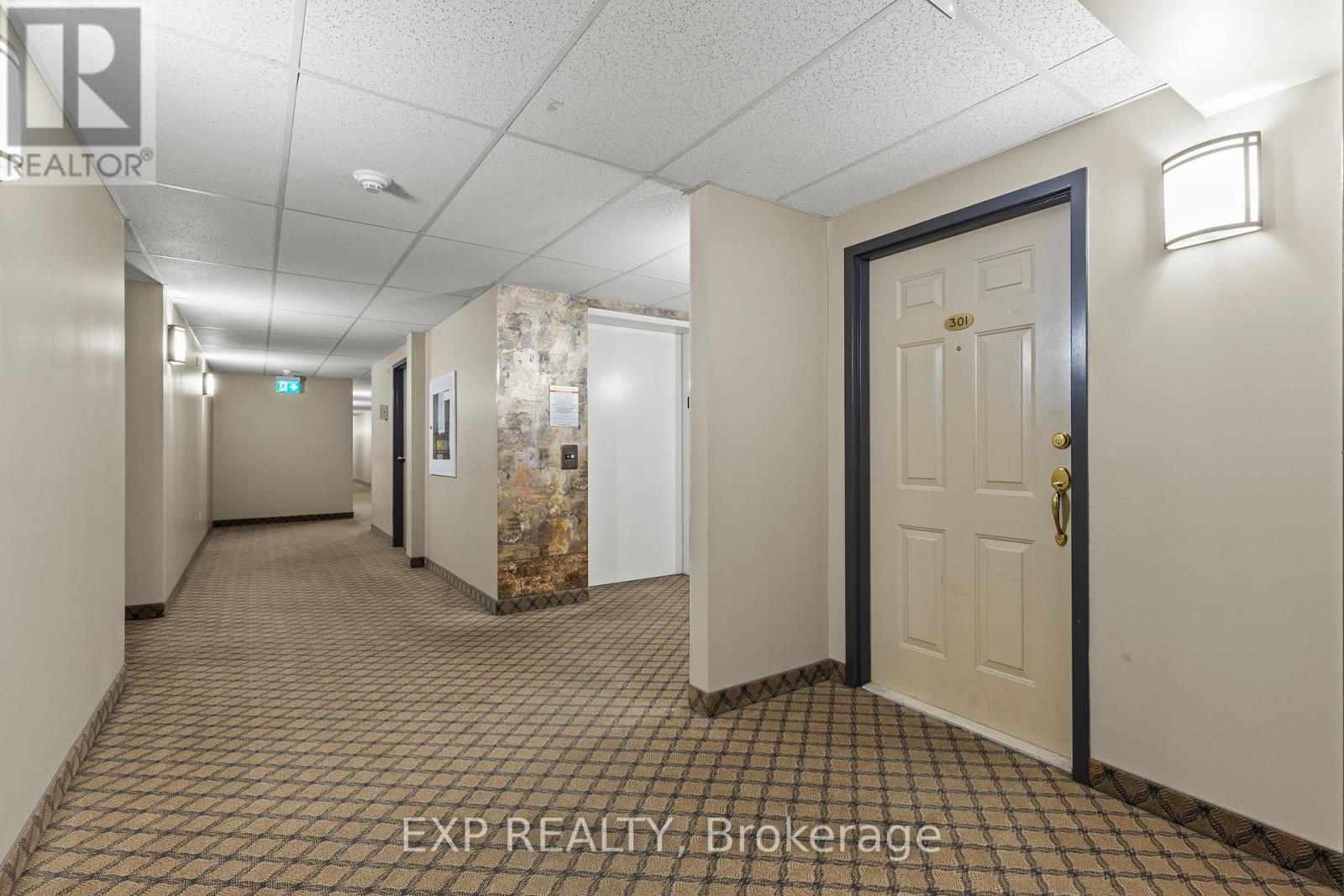 301 - 990 Golf Links Road, Hamilton, Ontario  L9K 1J8 - Photo 5 - X12740154