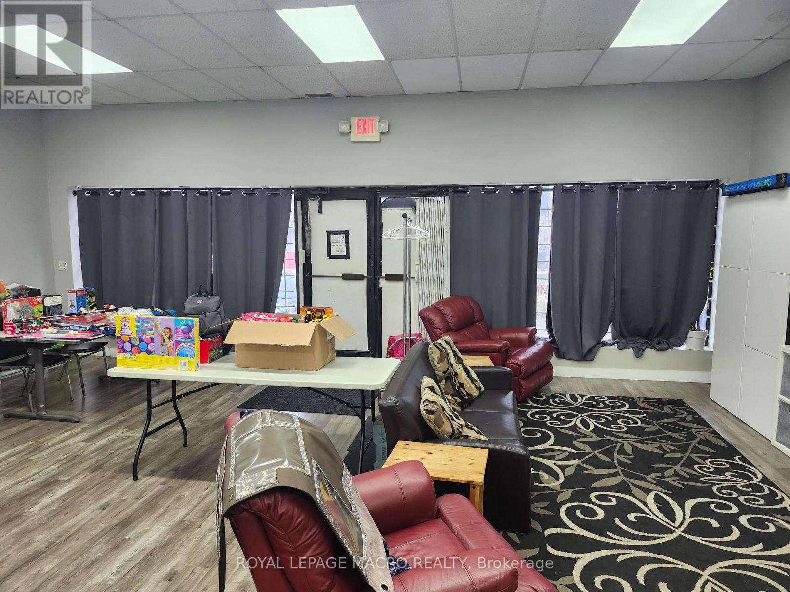 3 - 1022 Barton Street E, Hamilton, Ontario  L8L 3E4 - Photo 7 - X12740194