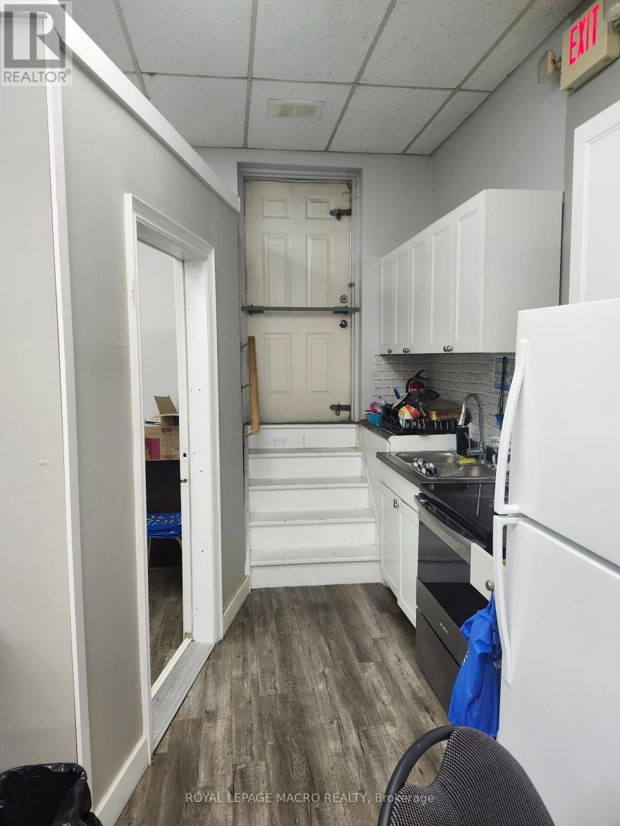 3 - 1022 Barton Street E, Hamilton, Ontario  L8L 3E4 - Photo 8 - X12740194