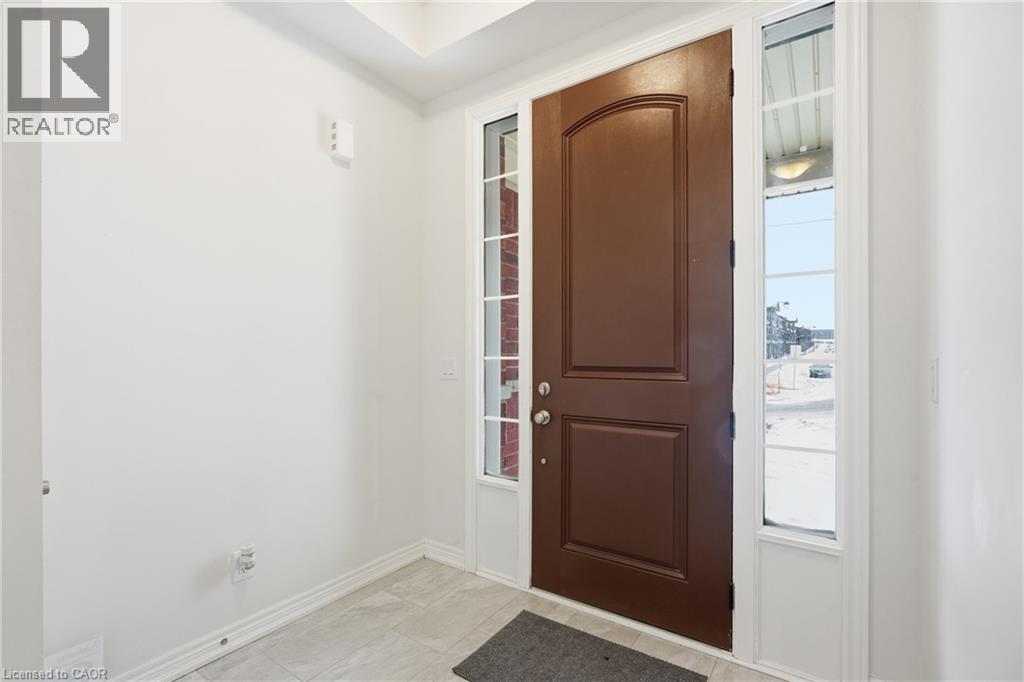 624 Beckview Crescent, Kitchener, Ontario  N2R 0R4 - Photo 4 - 40801668