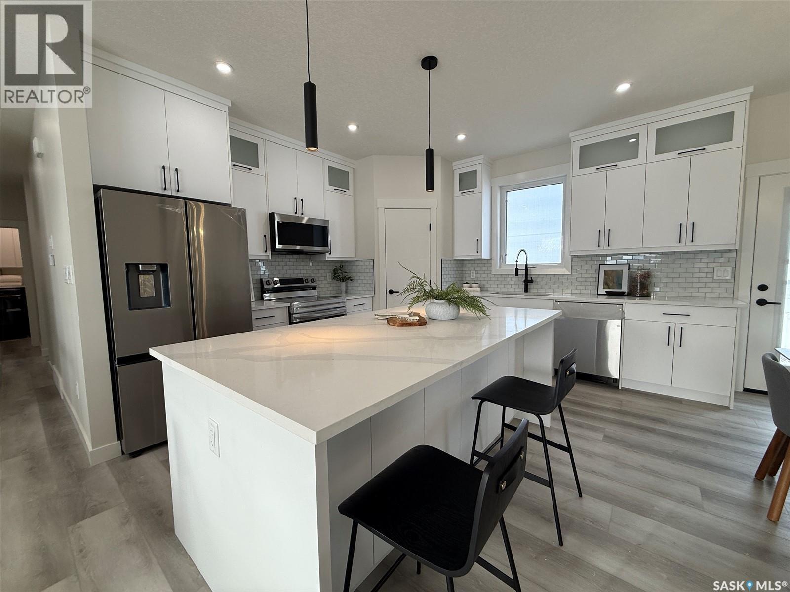 810 Ballesteros Crescent, Warman, Saskatchewan  S0K 4S4 - Photo 5 - SK026884